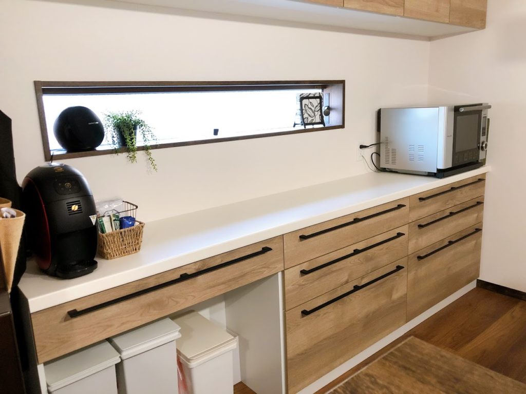 c163♪ニトリキッチンボード食器棚ソフトクローズ